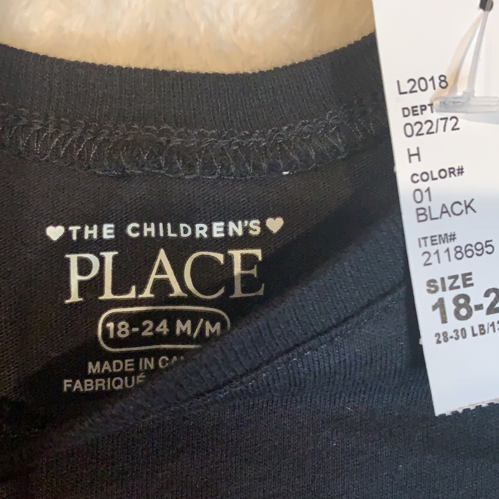 NWT Children’s Place Black Christmas Top 18-24 - Picture 4 of 4